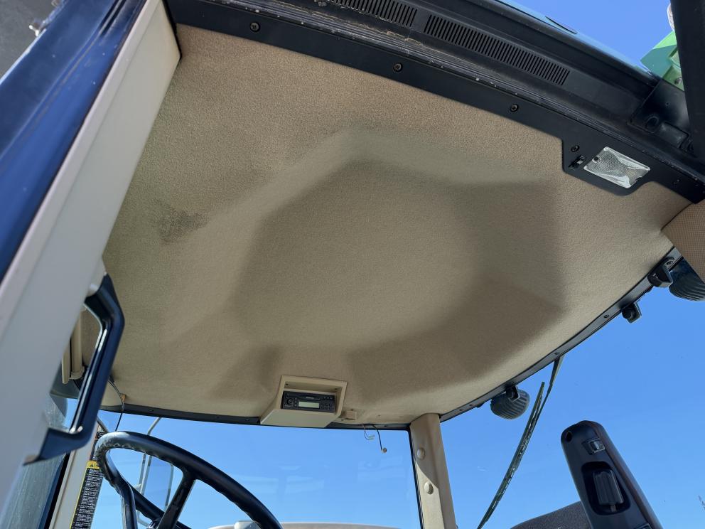 Image for 2004 John Deere 8420