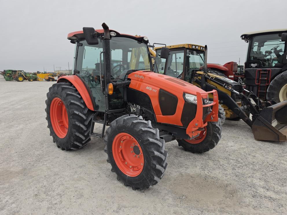 Image for 2020 Kubota M5-111