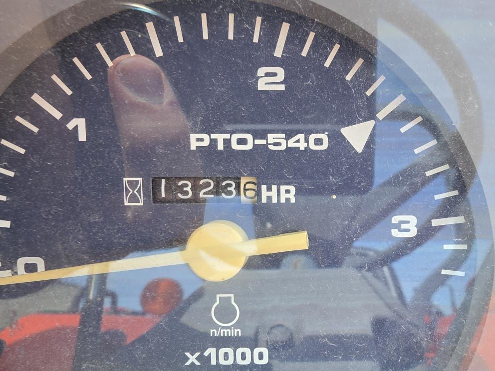 Image for 1997 Kubota L2900