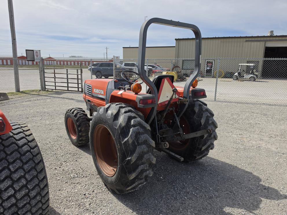 Image for 1997 Kubota L2900