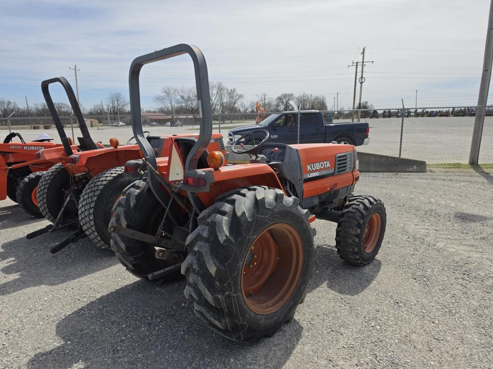 Image for 1997 Kubota L2900