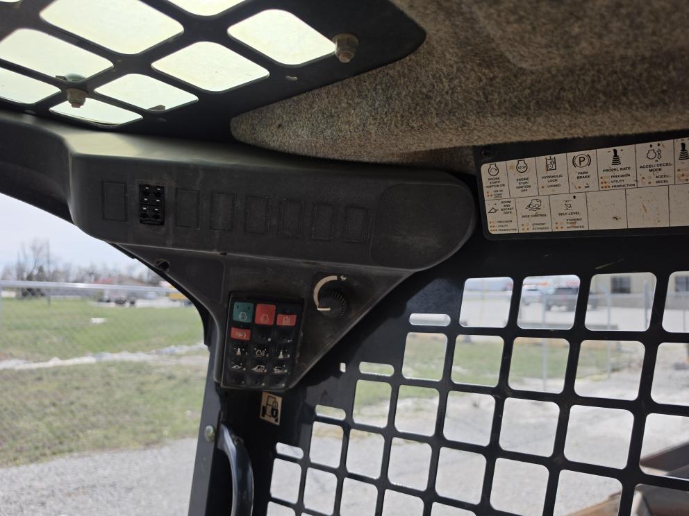 Image for 2022 John Deere 317G