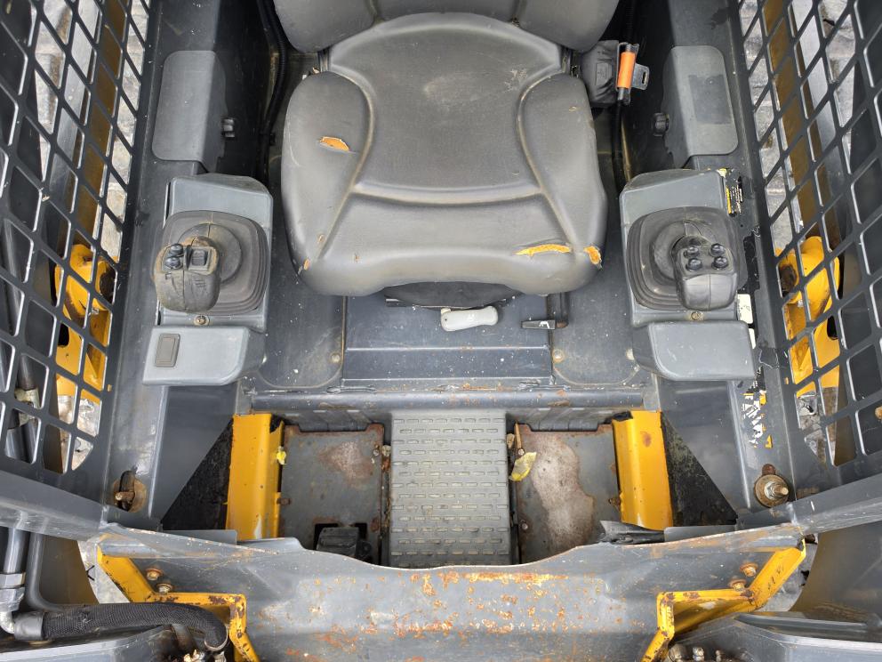 Image for 2022 John Deere 317G