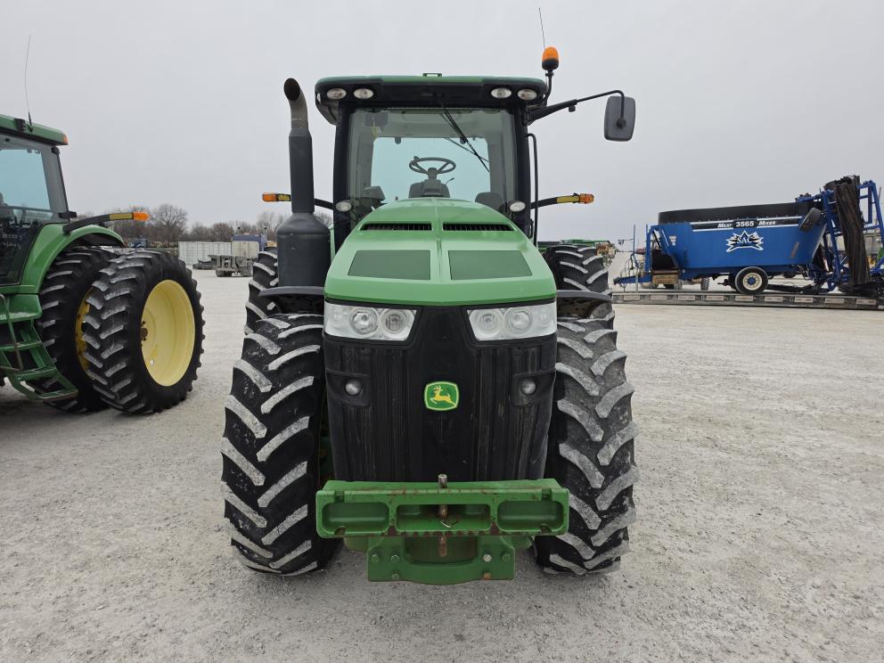 Image for 2011 John Deere 8235R