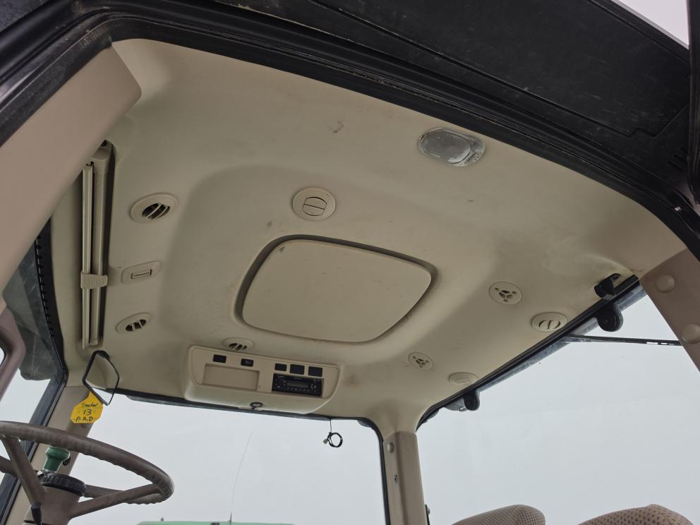 Image for 2011 John Deere 8235R