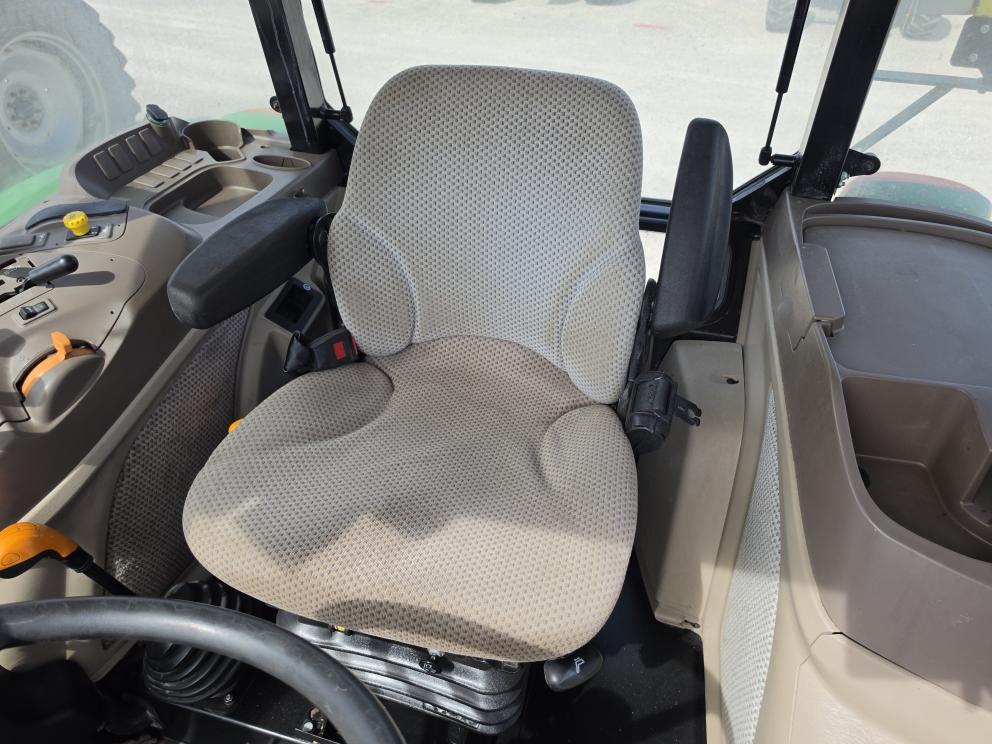 Image for 2019 John Deere 5100E