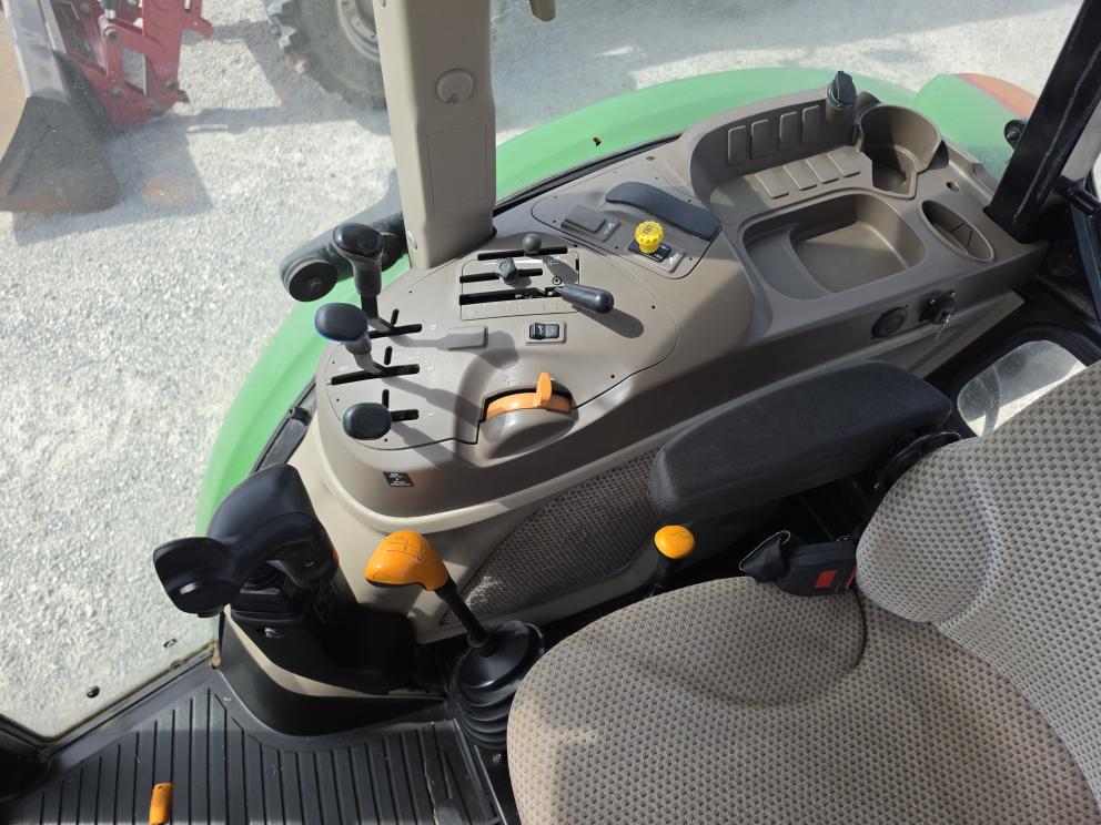 Image for 2019 John Deere 5100E