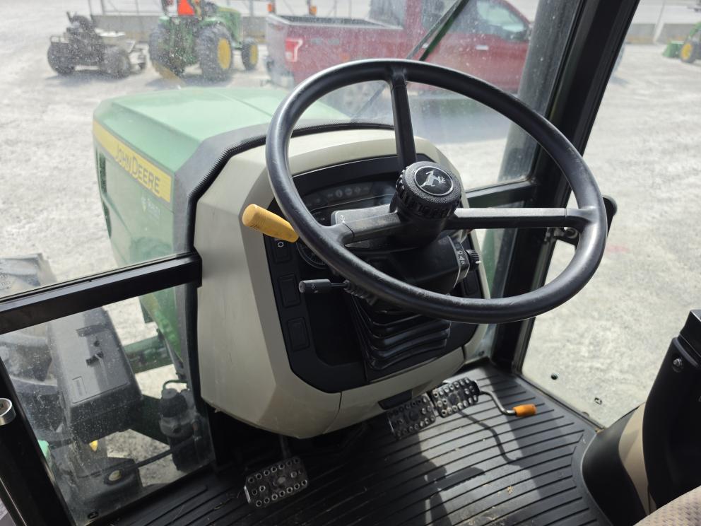 Image for 2019 John Deere 5100E