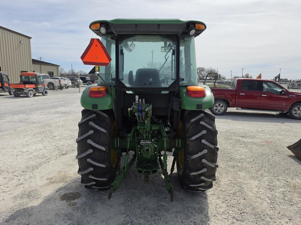 Image for 2019 John Deere 5100E