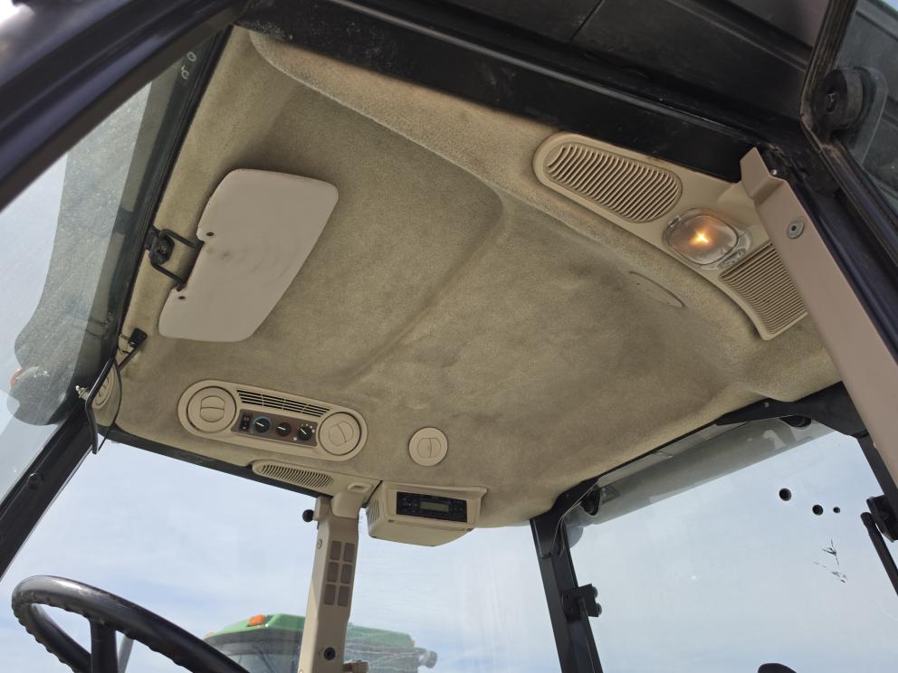 Image for 2016 John Deere 5100E