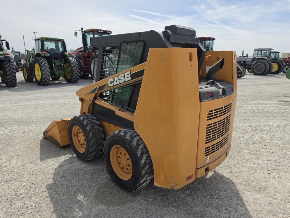 Image for 2005 Case 410