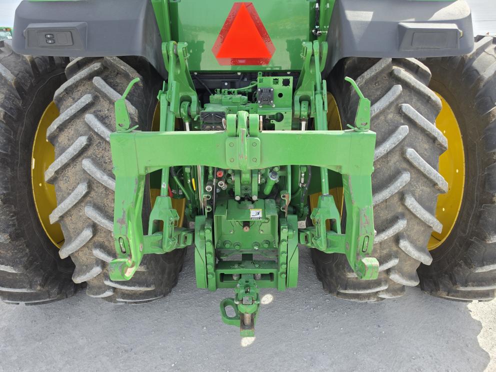 Image for 2021 John Deere 7R 210