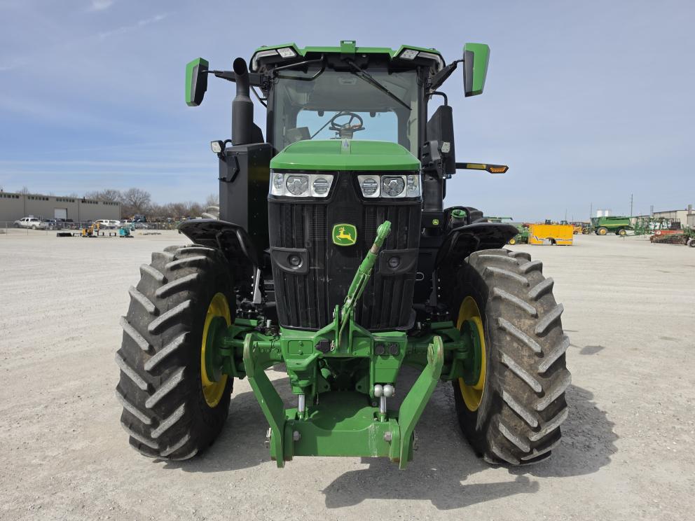 Image for 2021 John Deere 7R 210