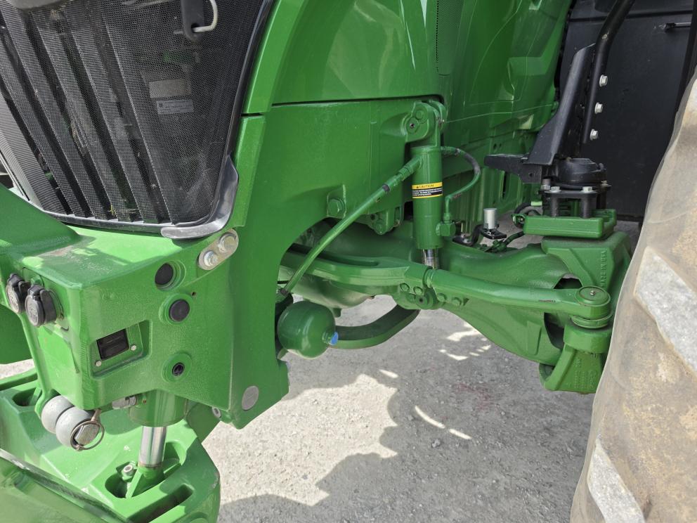 Image for 2021 John Deere 7R 210