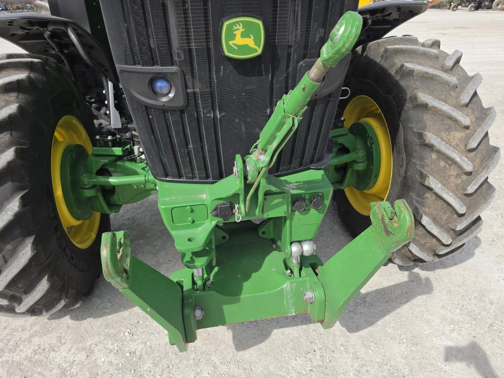 Image for 2021 John Deere 7R 210