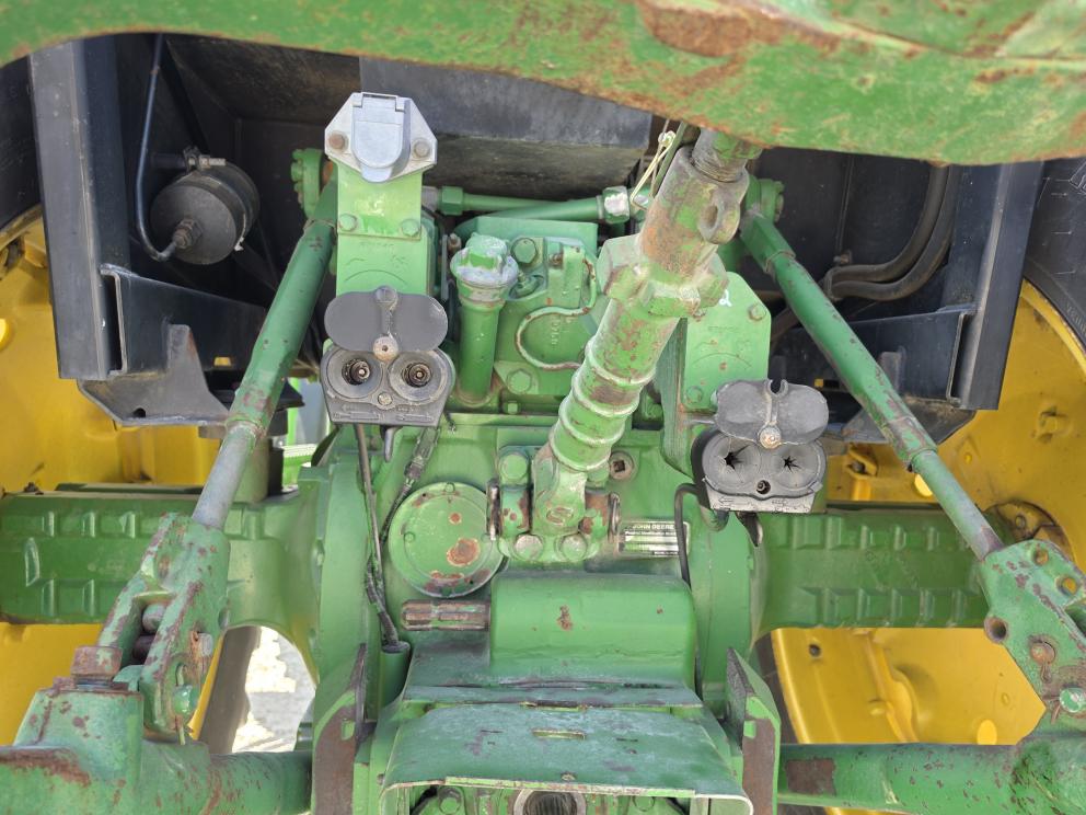 Image for 1984 John Deere 4050