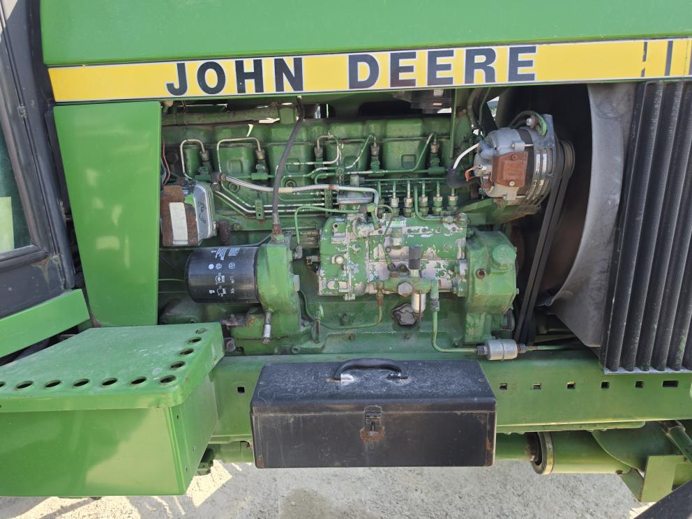 Image for 1984 John Deere 4050