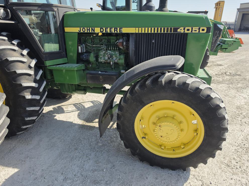 Image for 1984 John Deere 4050