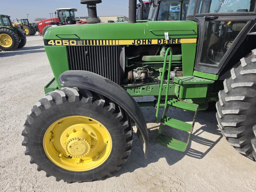 Image for 1984 John Deere 4050