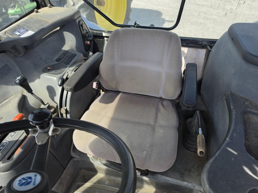 Image for 2002 New Holland TS110