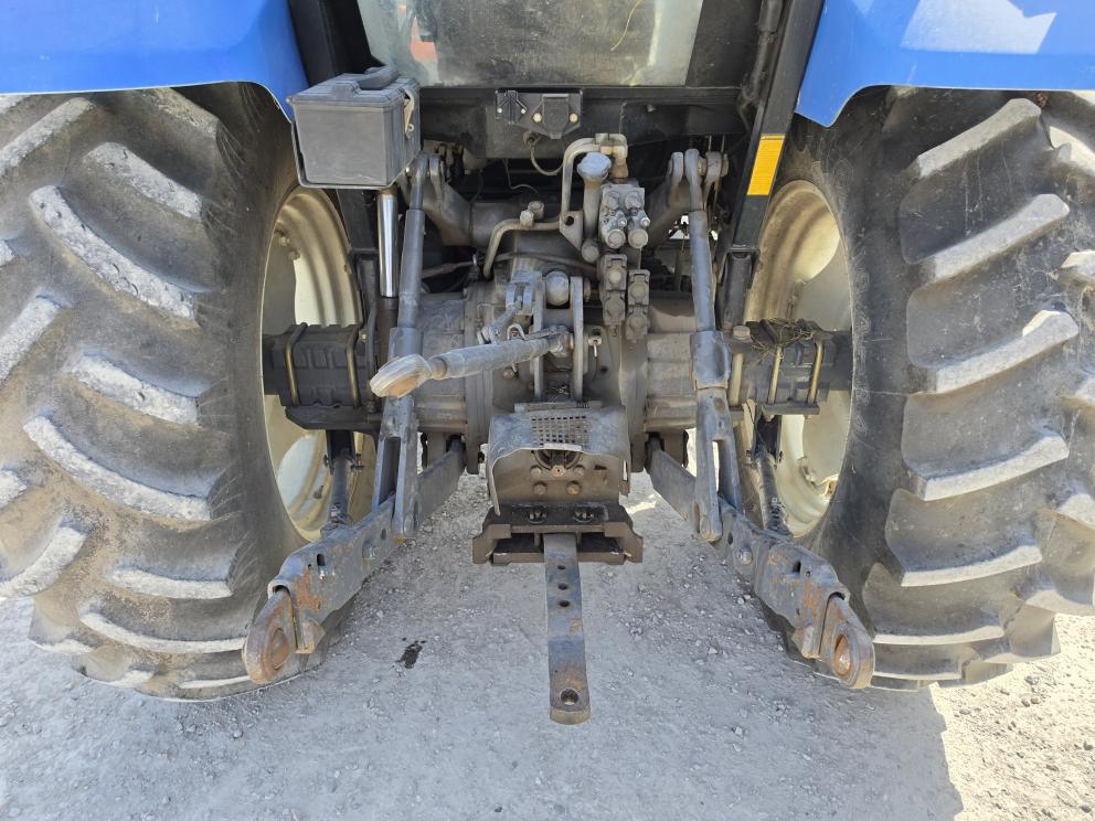 Image for 2002 New Holland TS110