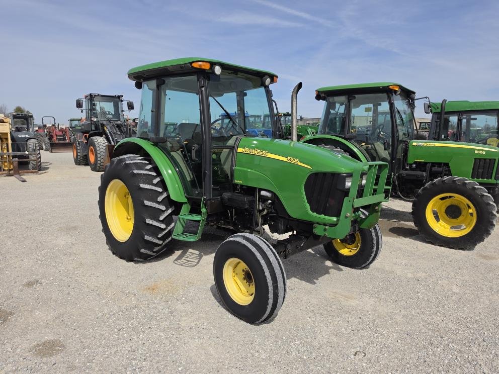 Image for 2005 John Deere 5525