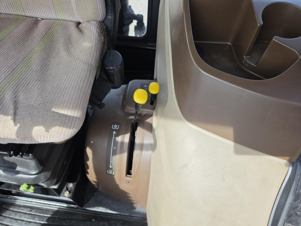 Image for 2005 John Deere 5525