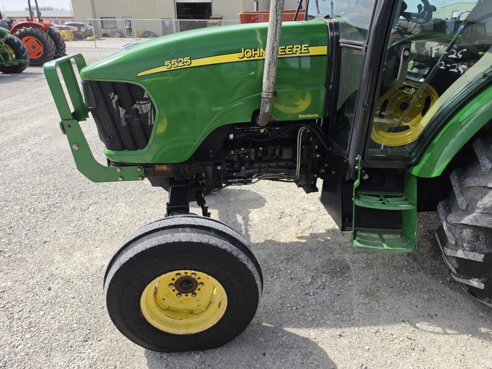 Image for 2005 John Deere 5525