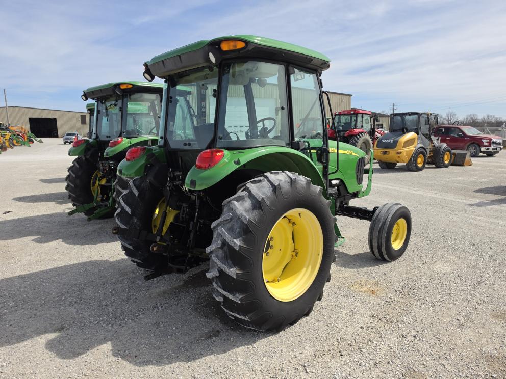 Image for 2005 John Deere 5525