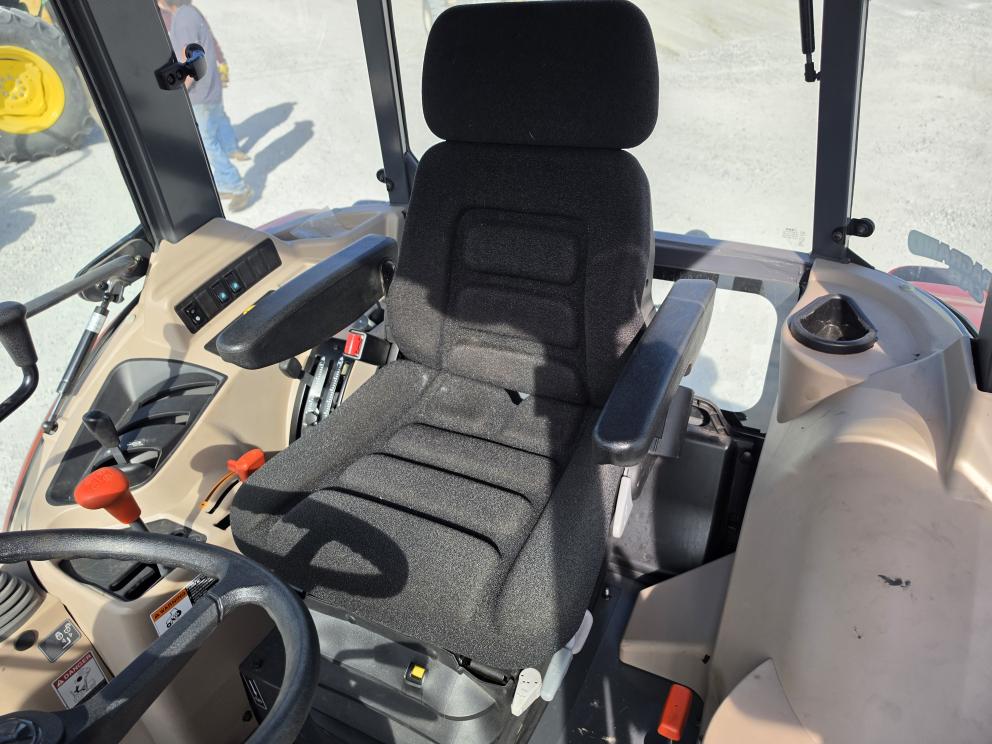 Image for 2022 Kubota M7060