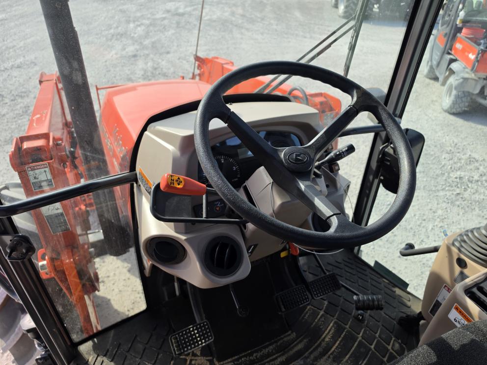 Image for 2022 Kubota M7060