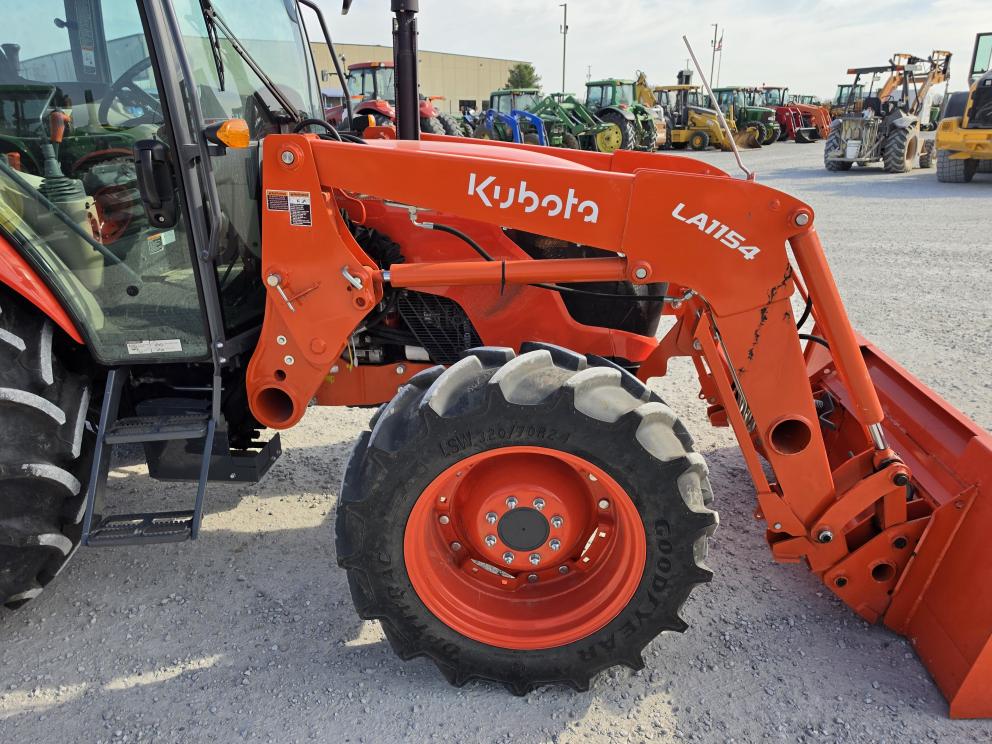 Image for 2022 Kubota M7060
