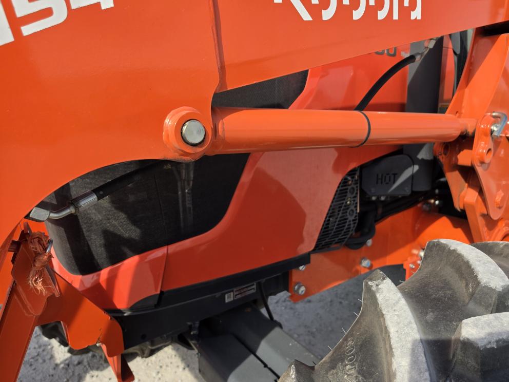 Image for 2022 Kubota M7060