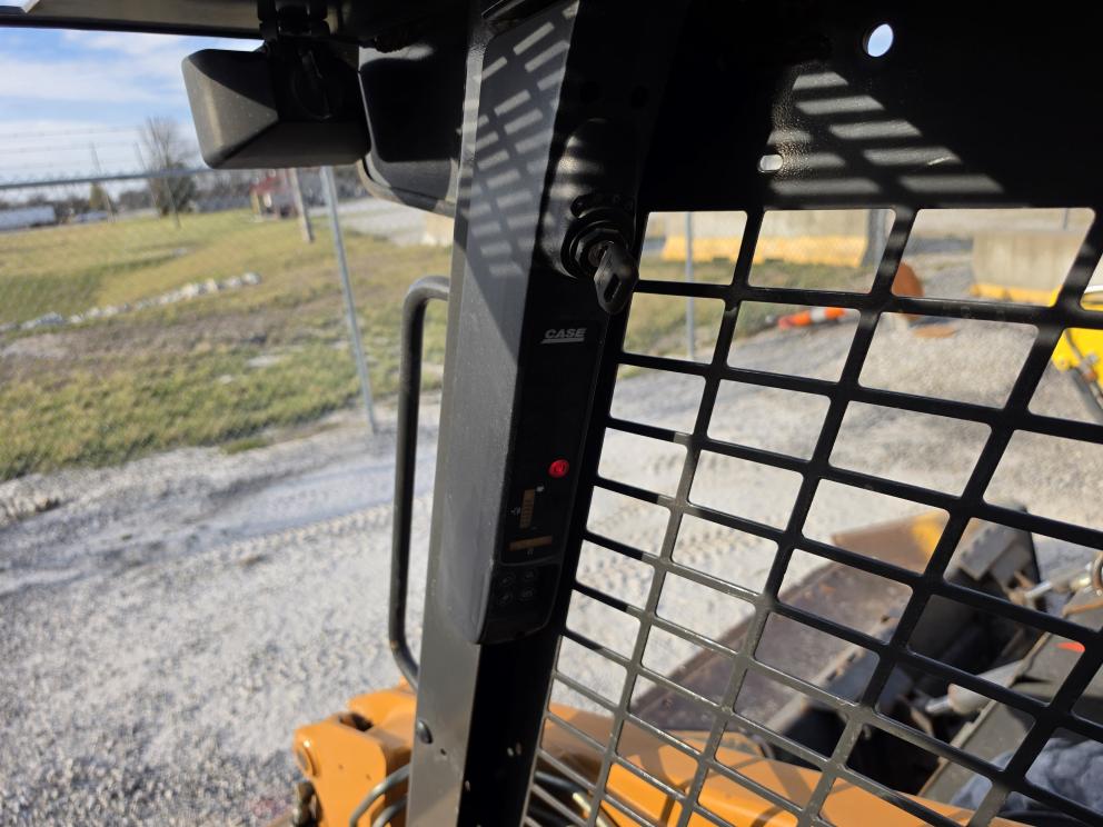 Image for 2005 Case 410