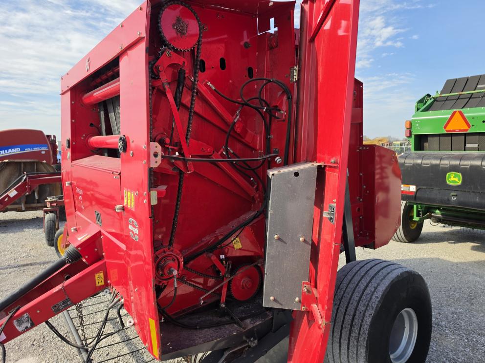 Image for 2012 Massey Ferguson 2856A