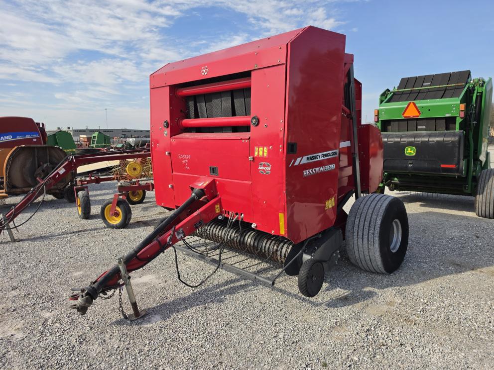 Image for 2012 Massey Ferguson 2856A
