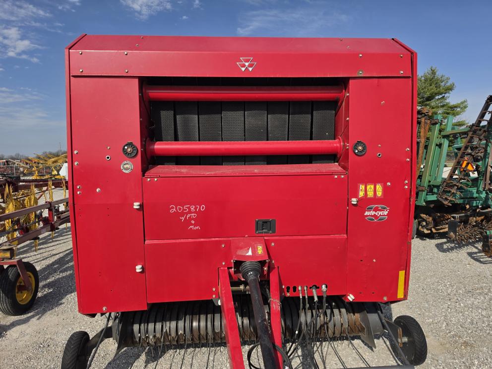 Image for 2012 Massey Ferguson 2856A