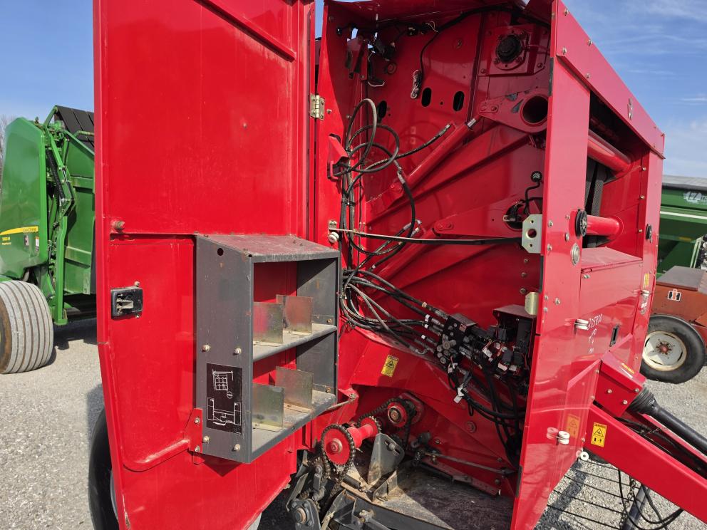 Image for 2012 Massey Ferguson 2856A