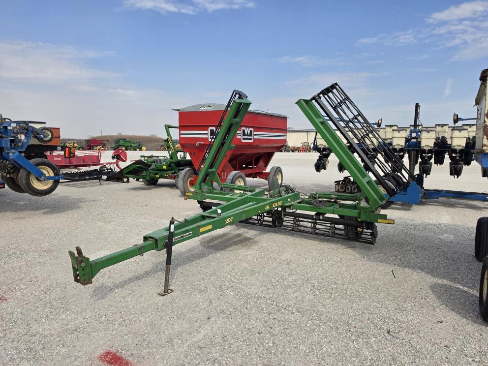 Image for 2004 John Deere 200