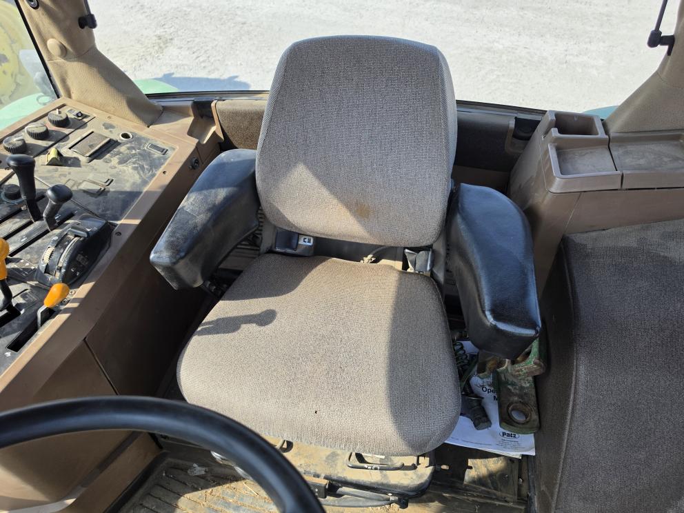 Image for 2002 John Deere 7710