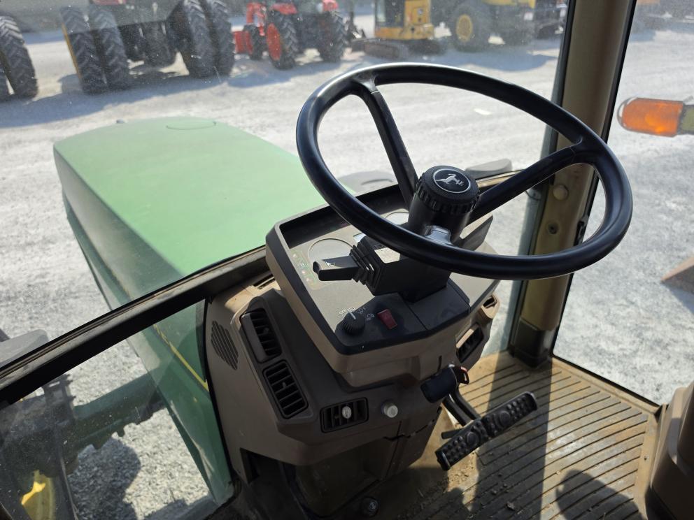 Image for 2002 John Deere 7710