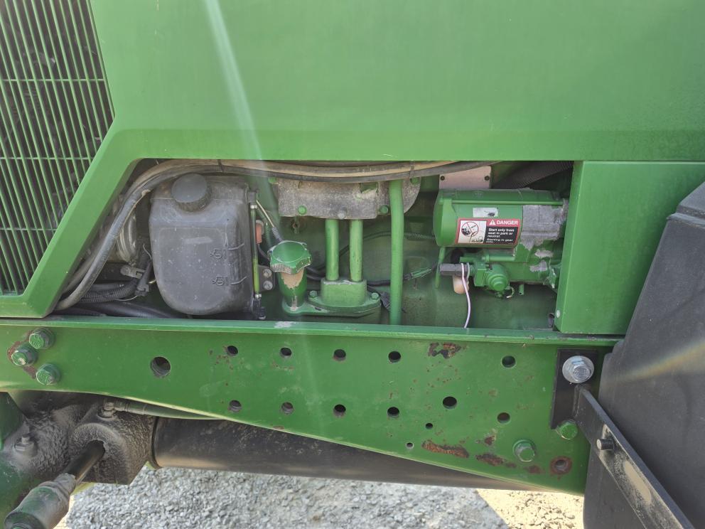 Image for 2002 John Deere 7710