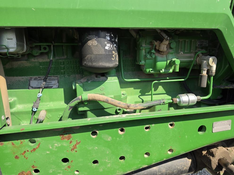 Image for 2002 John Deere 7710