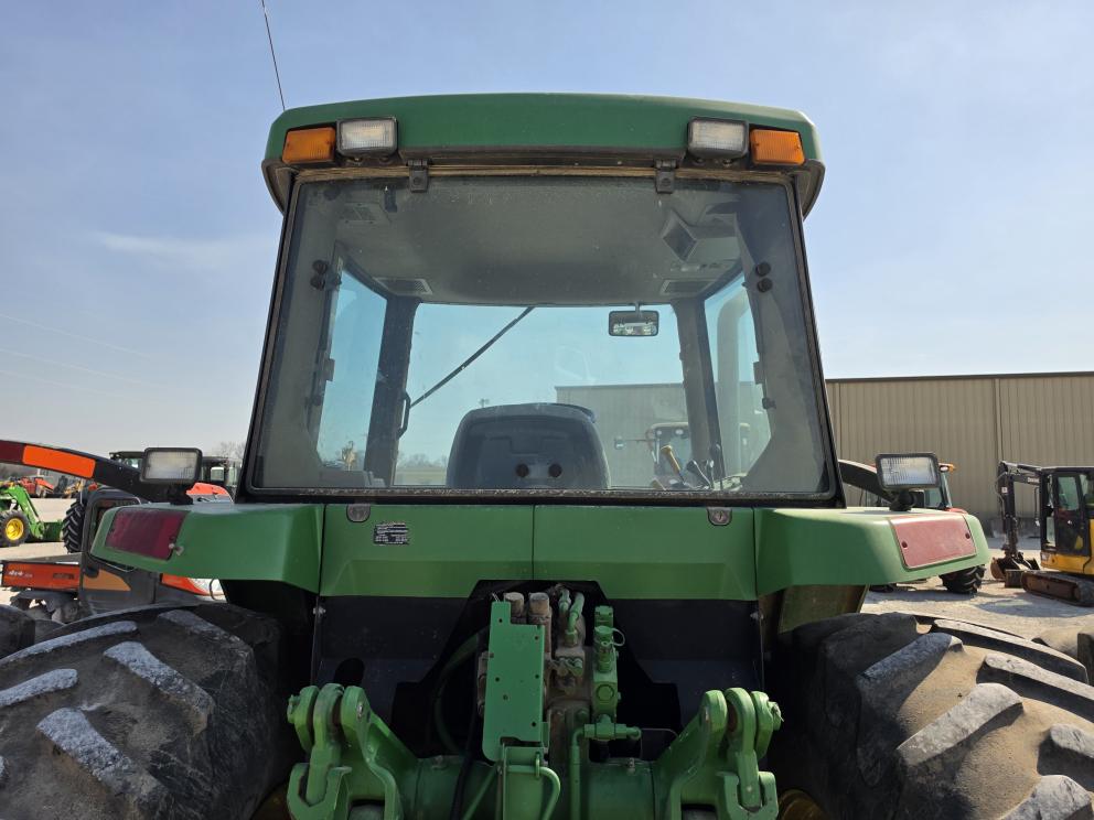 Image for 2002 John Deere 7710