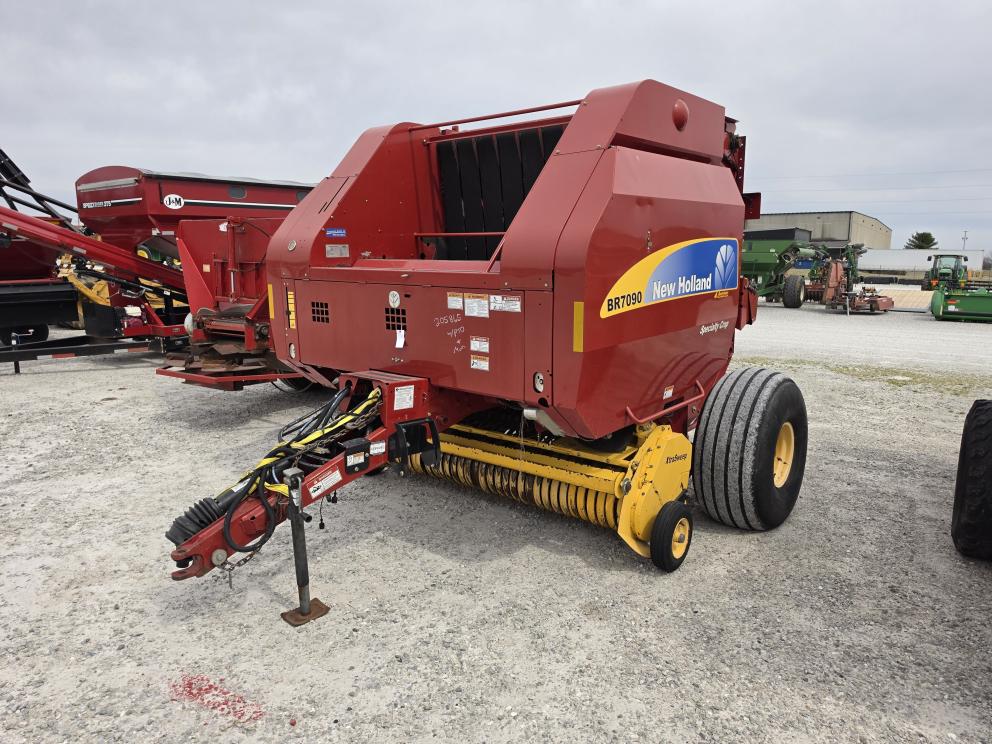 Image for 2013 New Holland BR7090