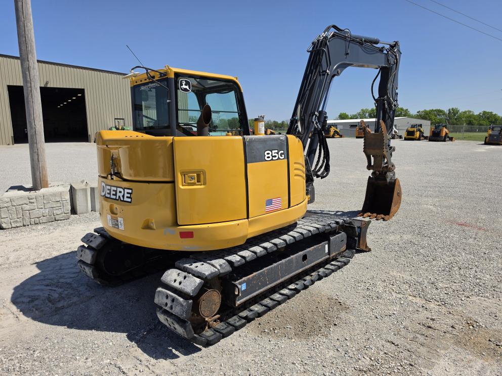 Image for 2018 John Deere 85G