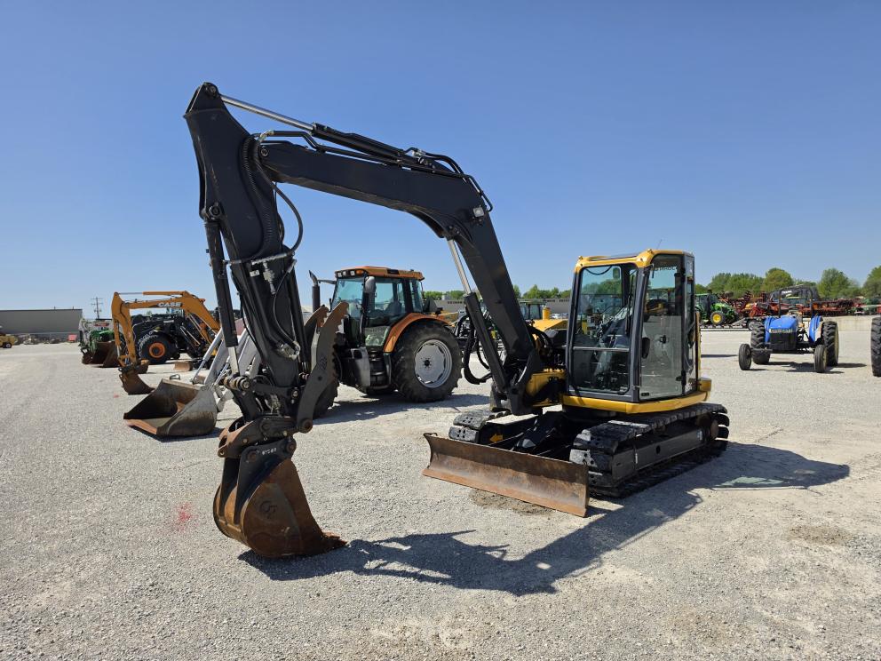 Image for 2018 John Deere 85G