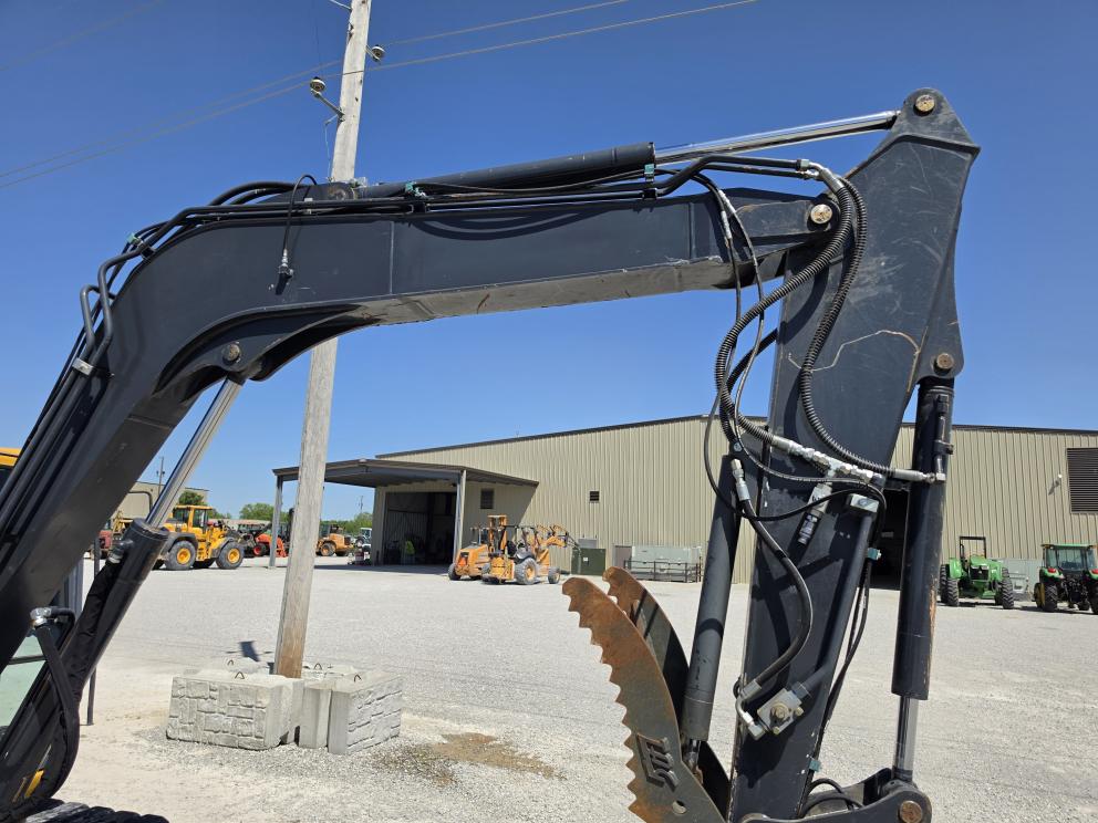 Image for 2018 John Deere 85G