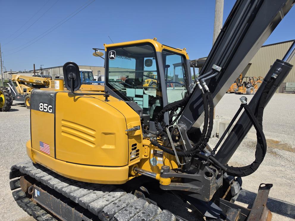 Image for 2018 John Deere 85G