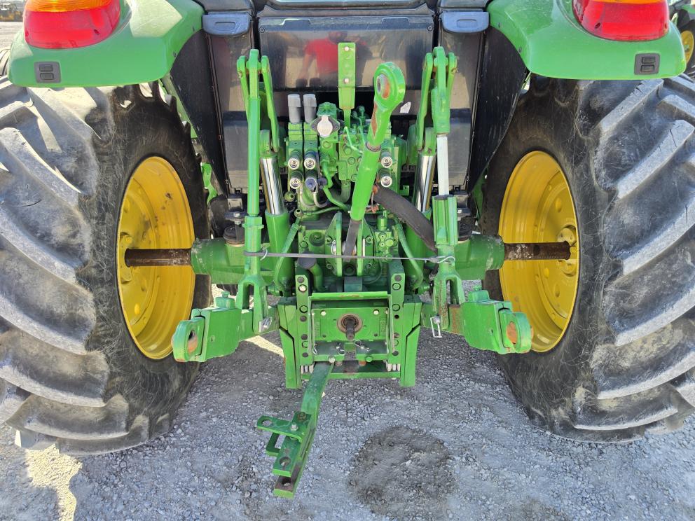 Image for 2020 John Deere 6110M